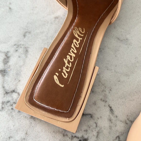 L’Intervalle beige leather sandals - Picture 4 of 7